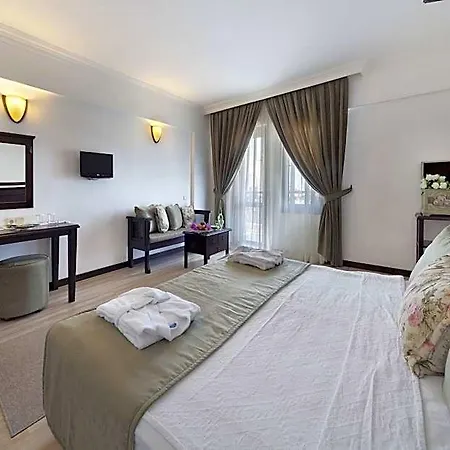 Hotel Crystal Bodrum 4*