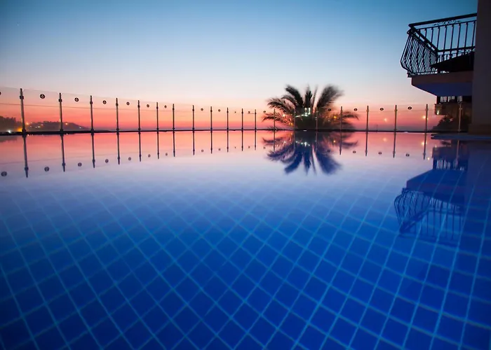 Crystal Bodrum 4* 古穆斯卢克